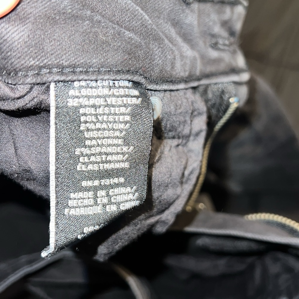 Destructive black jeans - Picture 2 of 3